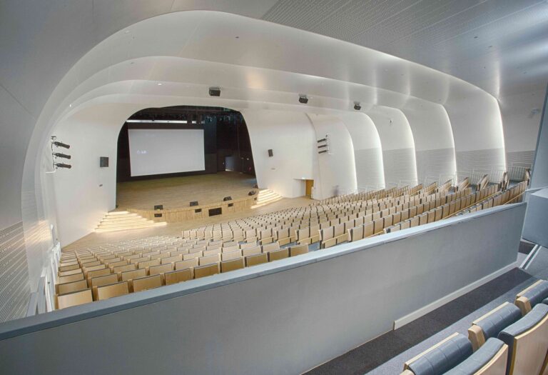 Come funziona la posa dei pannelli fonoassorbenti Acousystem